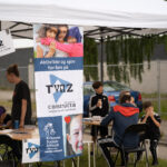 TVRZ samlede 3 aftner i uge 26 flere 100 mennesker, børn forældre og endda bedsteforældre, som sammen med de 25 frivillige fra 5 kirker i Silkeborg holdt hvad der lignede en sommerfest på plænerne ved siden af testcentret på Kejlstrupvej